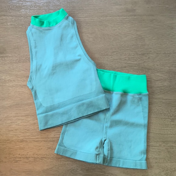 Free People Tops - NWOT! FP Free People Movement Two Tone High Neck Tank and Shorts Set Sz XS/S